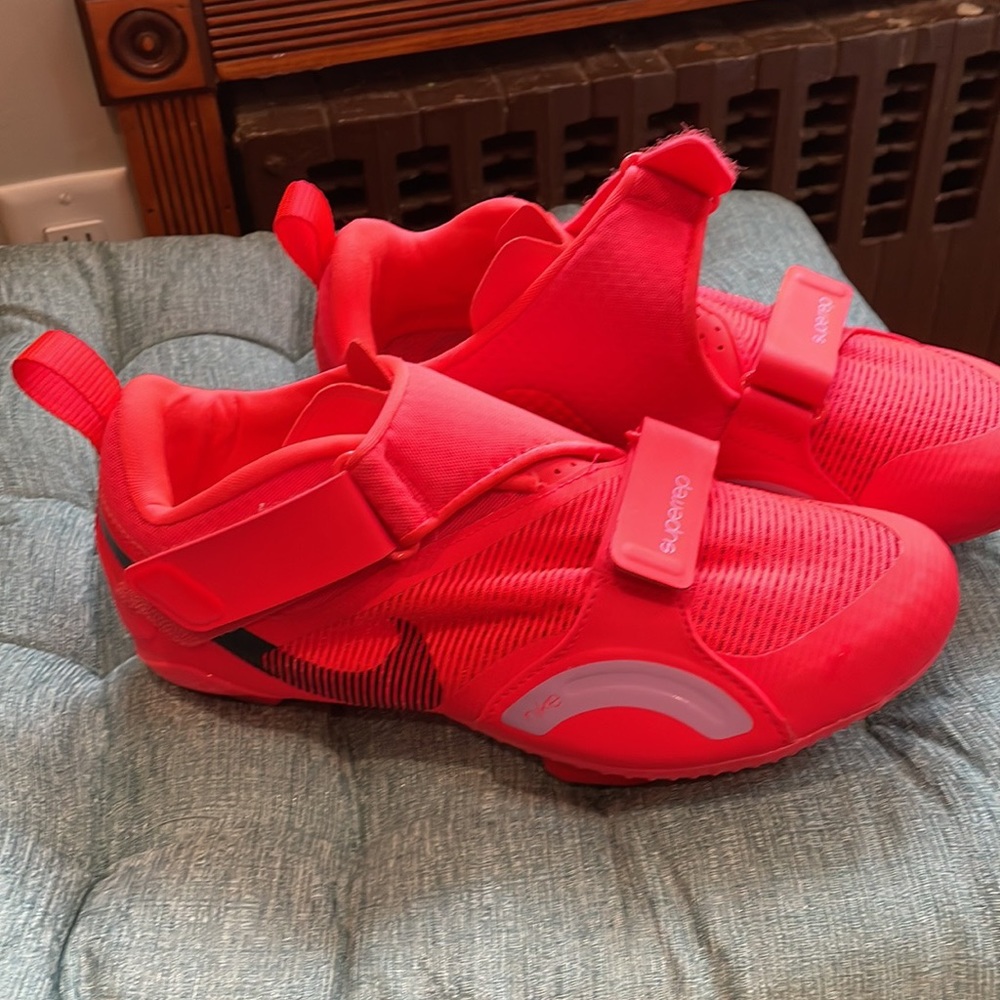 Peloton sneaker for Peloton bike